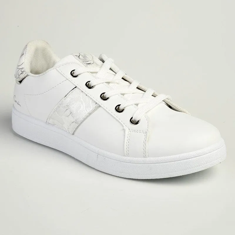 White Silver Retro 4 Sneaker by Pierre Cardin - Trendy and Classic Design